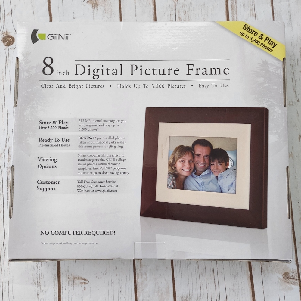 Digital 8" Picture Frame Player - Picture 3 of 11